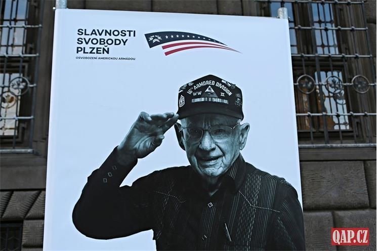 Veteráni v PLzni_Slavnosti svobody 2021 (19)