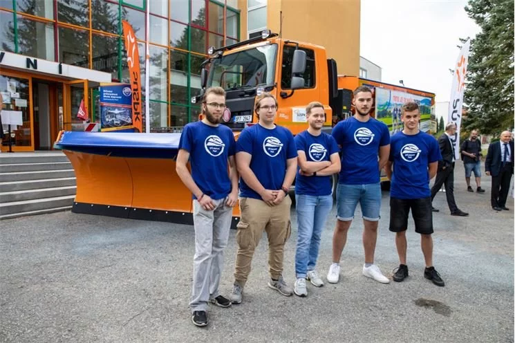 Tým sestavující Tatru