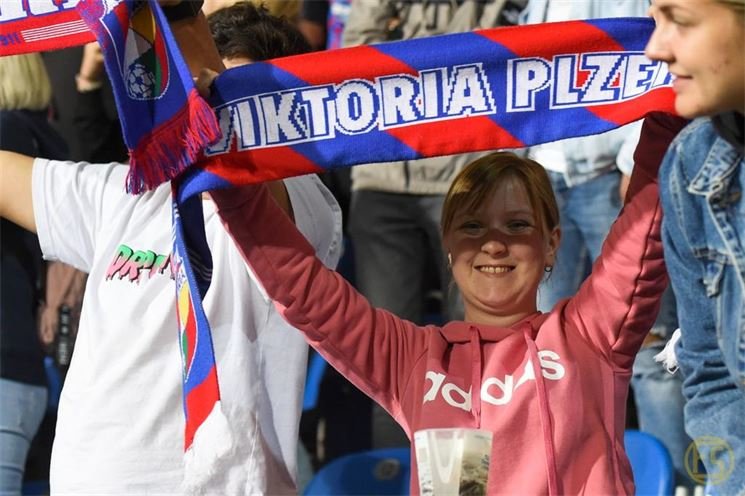 027_fotbal_viktoria_sparta