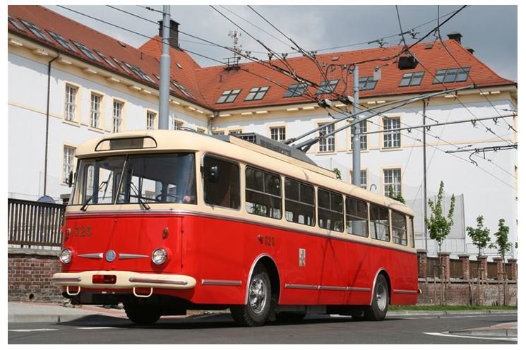 210922_Trolejbus_historie