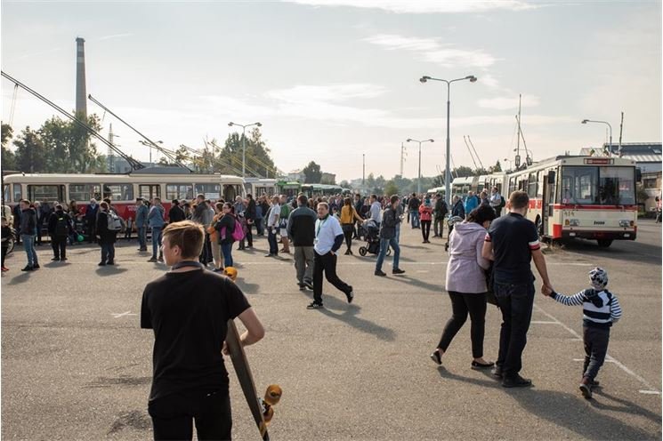 Oslavy trolejbusu foto PMDP