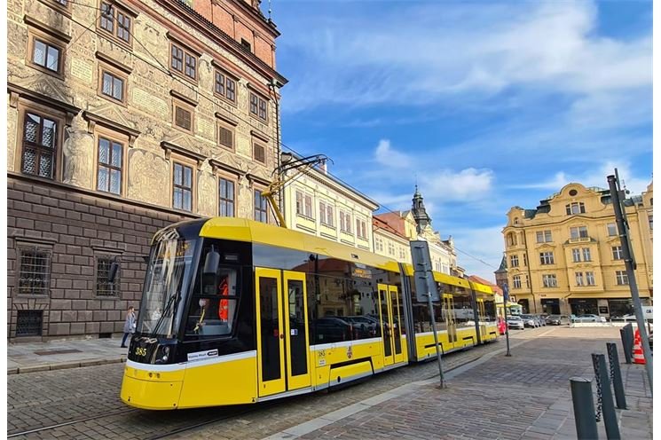 Tramvaj Škoda ForCity Smart Plzeň (2)