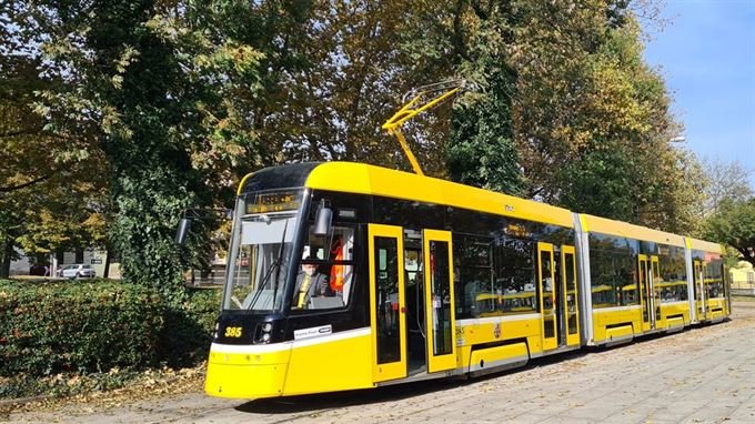 Tramvaj Škoda ForCity Smart Plzeň (3)