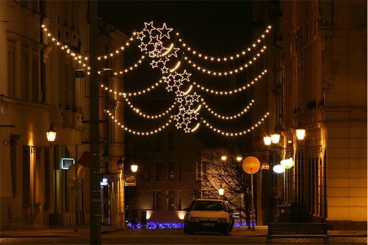 Plzen.eu_vánoční zdobení ulic