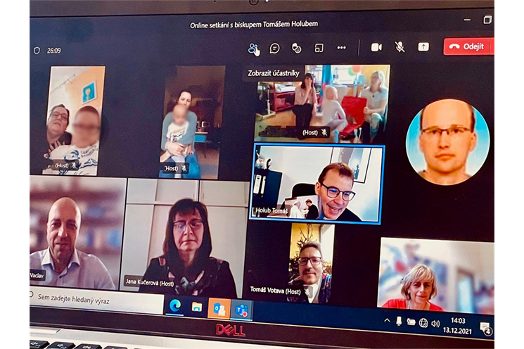 Online setkání_výtvory dětí_foto FN Plzeň