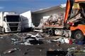 Střet nákladních vozidel_foto HZSPK