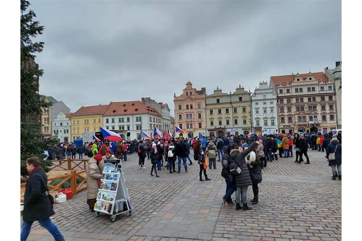 namesti demonstrace