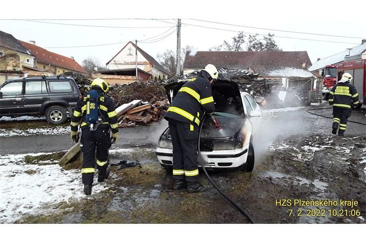 Požár v obci Lipno_foto HZSPK_1