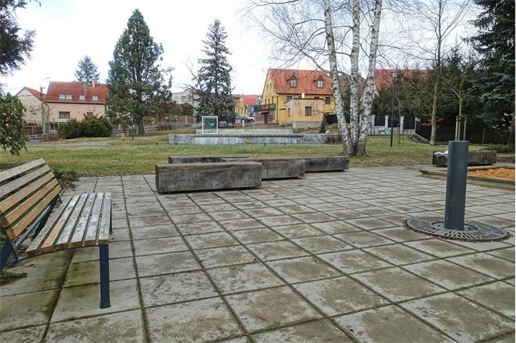 Park Červený Hrádek (2) Park Červený Hrádek (2)