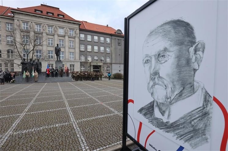 Uctění památky Masaryka_foto kraj (2) Uctění památky Masaryka_foto kraj (2)