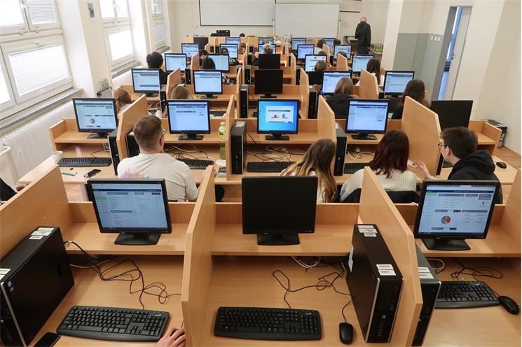 Unisim_foto SPŠE a VOŠ (2)