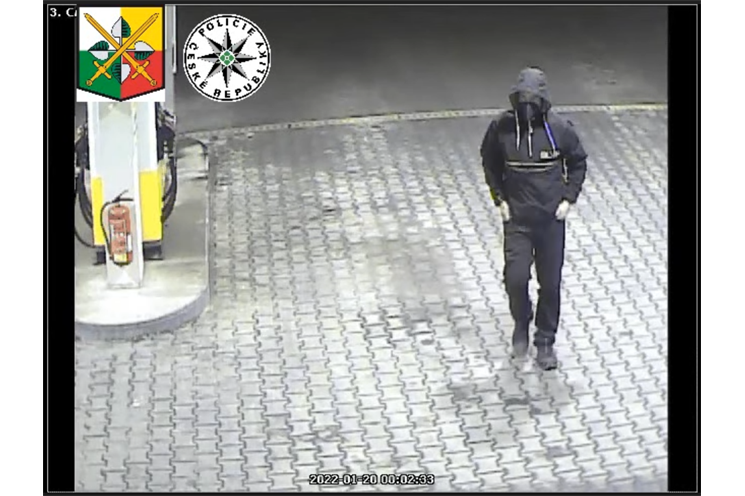 Muž přepadl benzínku na Slovanech_PČR Muž přepadl benzínku na Slovanech_PČR