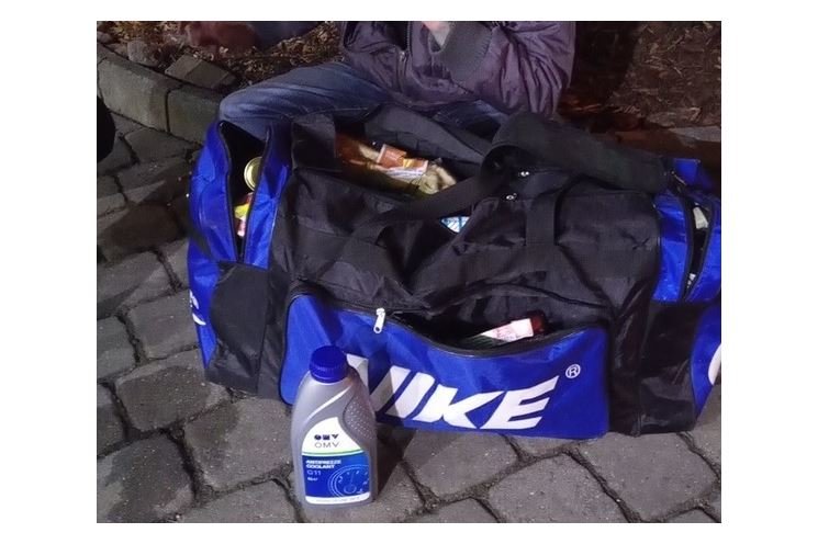 Muž na benzíně_směs_MPP Muž na benzíně_směs_MPP