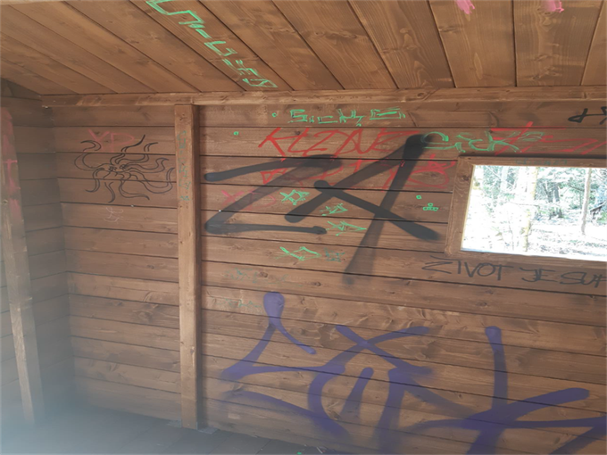 Vandal ve Starém Plzenci_foto PČR