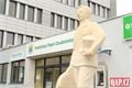 UVOD poliklinika Doubravka odhalení sochy (2)