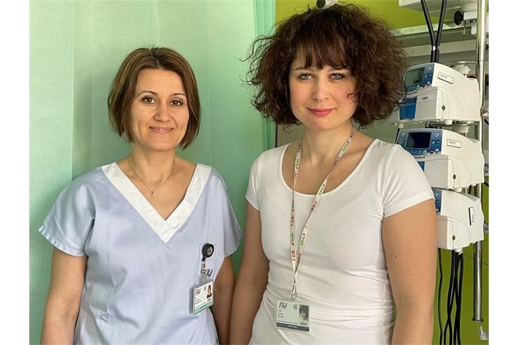Vedoucí lékařka MUDr. Tereza Petrů (vpravo) a vedoucí sestra paliativního týmu Mgr. Jaroslava Bursíková (vlevo)