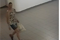 ŽENY_kabelka na wc_PČR