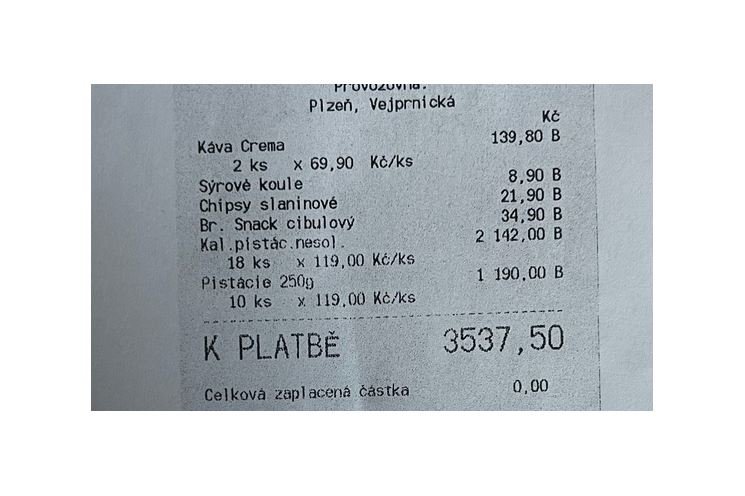 Pistácie_krádež_0922_MPP Pistácie_krádež_0922_MPP
