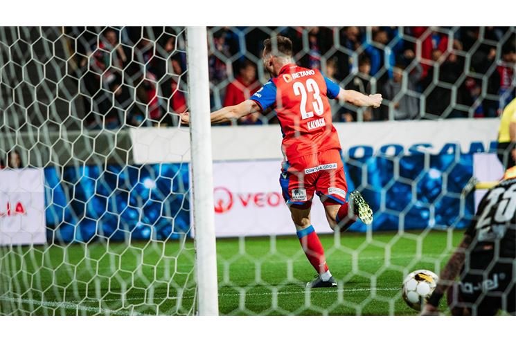 Kalvach_vítězství_dekoračka po golu_FCVP Kalvach_vítězství_dekoračka po golu_FCVP