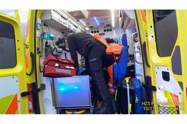 muž na drogách_Spálené Poříčí_1122_HZSPK muž na drogách_Spálené Poříčí_1122_HZSPK