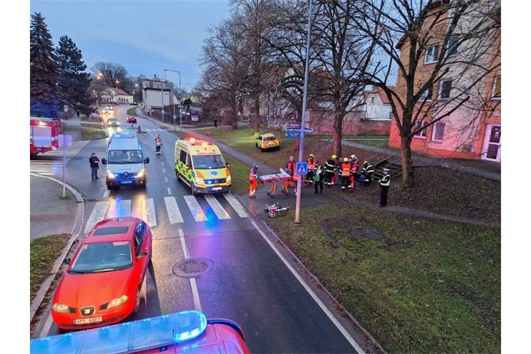 Dobřany_osoba sražená na přechodu_0122_FB hasiči Dobřany