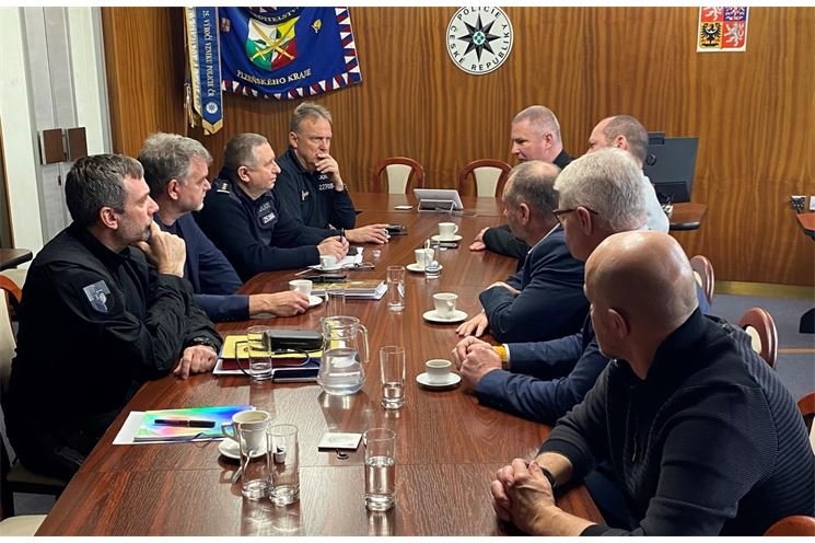 bezpečnost v plzni koordinační schuzka foto PCR bezpečnost v plzni koordinační schuzka foto PCR