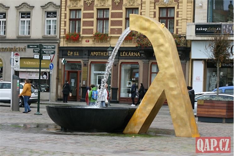 fontána na náměstí_Plzeň_ilustrační_1022_QAP (2)