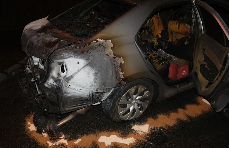 auto_požár_Plzeň_0323_HZSPK (12)