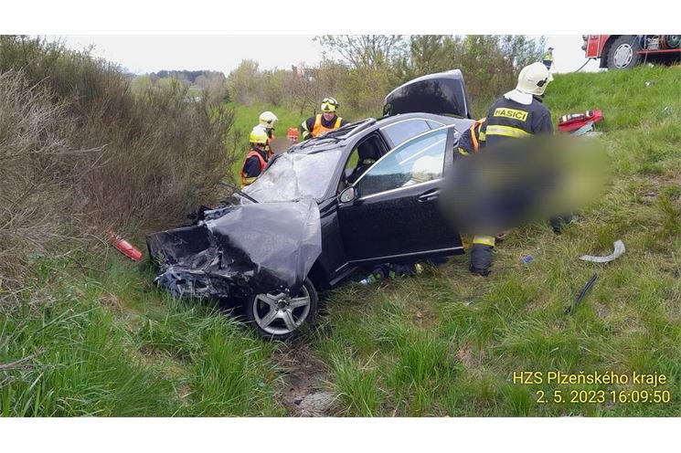 Nehoda Kočov_Auto x NA_020523_HZSPK