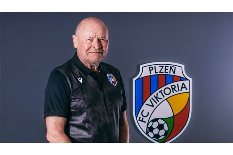 Koubek trenér Viktorky Koubek trenér Viktorky