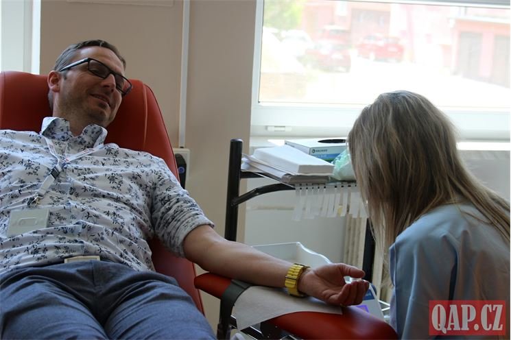 slavnostní představní Transfuzního oddělení_0623_QAP (24) slavnostní představní Transfuzního oddělení_0623_QAP (24)