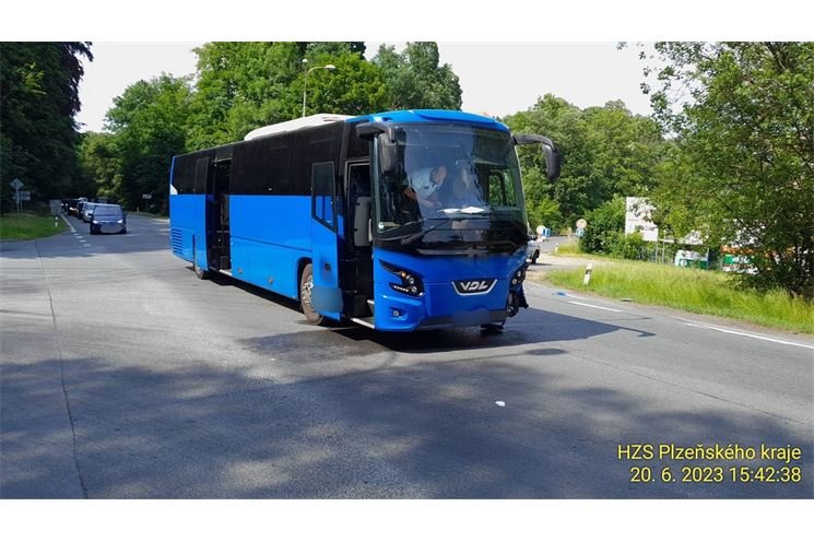 nehoda_IZS_bus_200623_hzspk