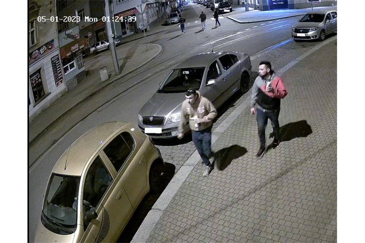 Hledaný agresor_Sady pětatřicátníků_PČR Hledaný agresor_Sady pětatřicátníků_PČR