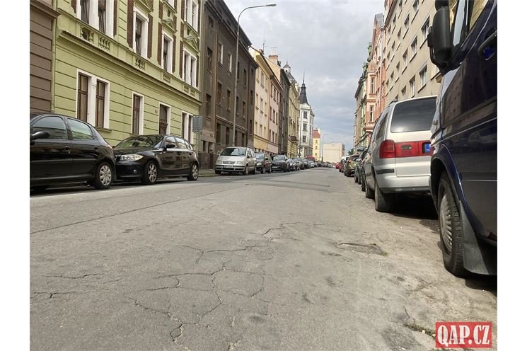 Bendova ulice před rekonstrukcí foto QAP (1)