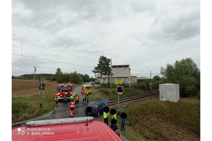 nehoda u Chlumčan_Hasiči Dobřany