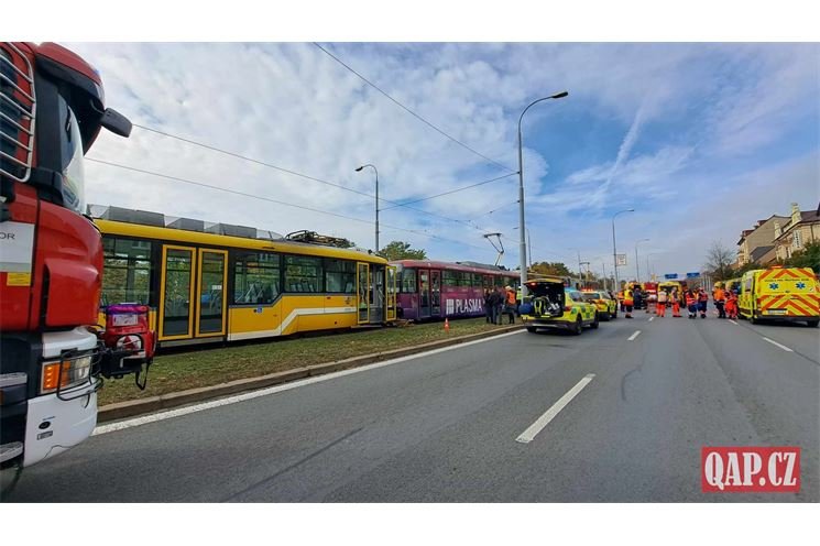 Střet tramvají za Rondelem