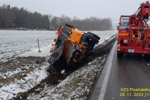 Soustov sypač nehoda_1123_HZSPK (1)