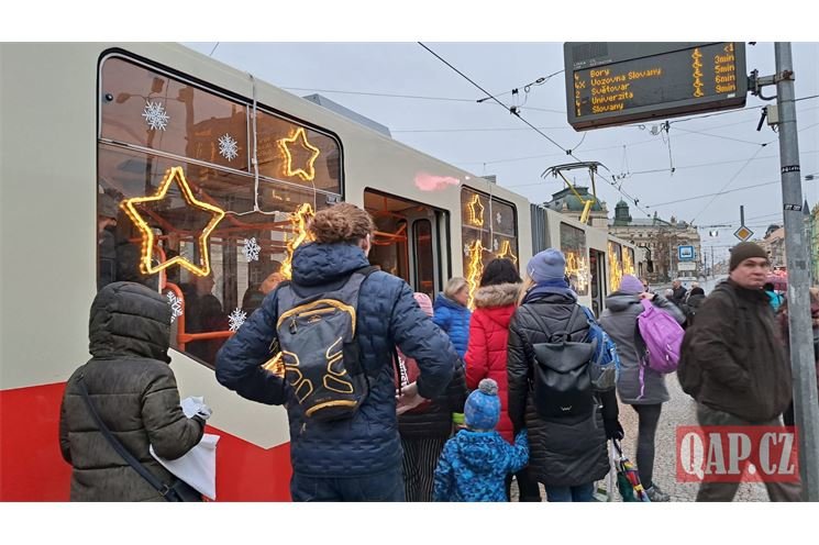 vánoční tramvaj 2023 druhá_QAP (1)