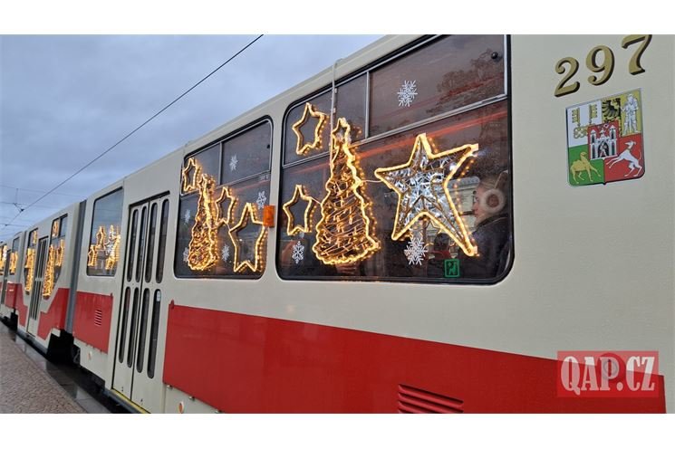 vánoční tramvaj 2023 druhá_QAP (4) vánoční tramvaj 2023 druhá_QAP (4)