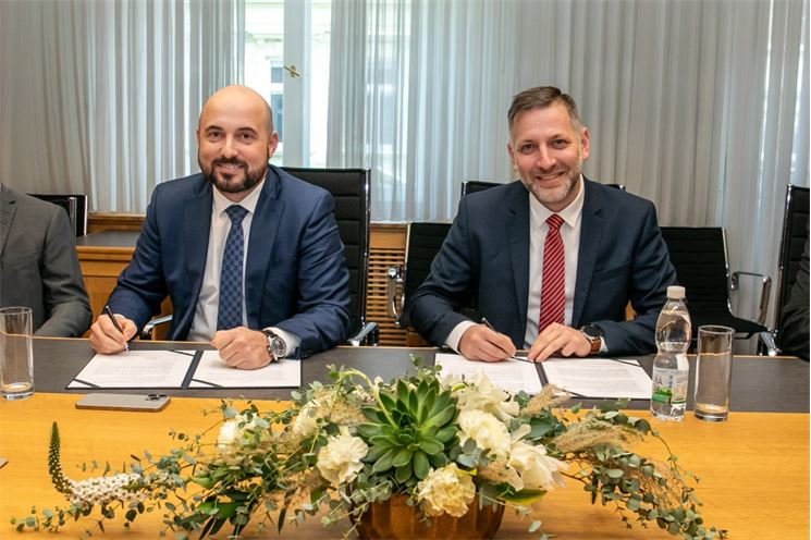 podpis memoranda kraj a Plzeň_0124_MMP