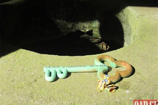 Česká studánka _odemykání 2024 _QAP (17) Česká studánka _odemykání 2024 _QAP (17)