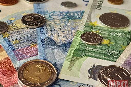 finance_peníze_ilustrační_24_QAP finance_peníze_ilustrační_24_QAP