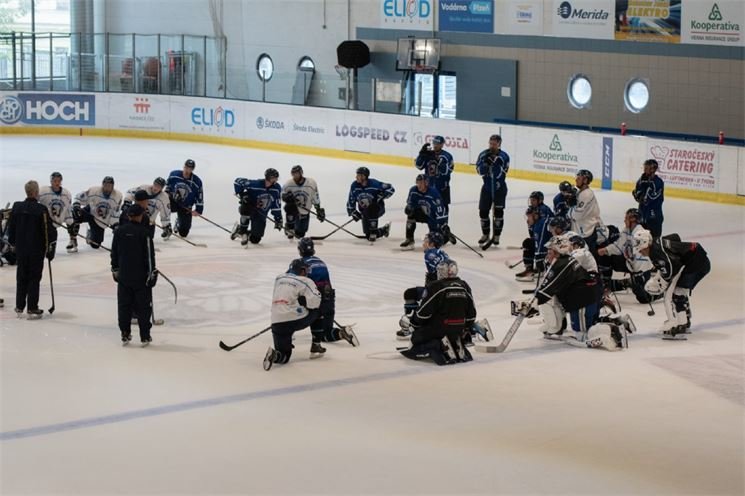 Indiáni zpět na ledu_0724_HC Škoda Plzeň