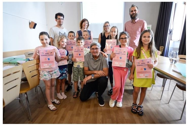 ukrajinské děti kurz jazykový_Plzeň_0824_MMP (1) ukrajinské děti kurz jazykový_Plzeň_0824_MMP (1)