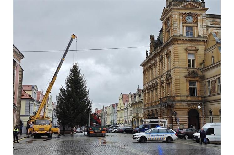 Vánoční strom Domažlice (2)