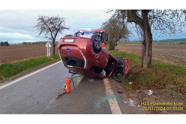 Havarované auto Šťáhlavice (2) Havarované auto Šťáhlavice (2)