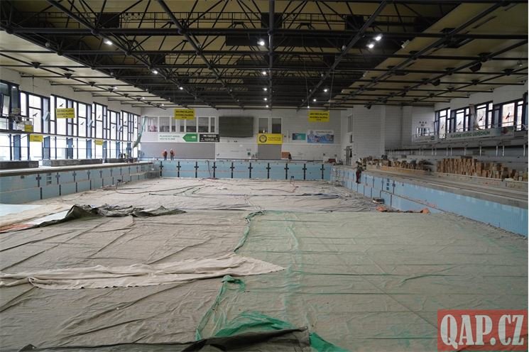 rekonstrukce vnitřní bazén Slovany_1124_QAP (1)