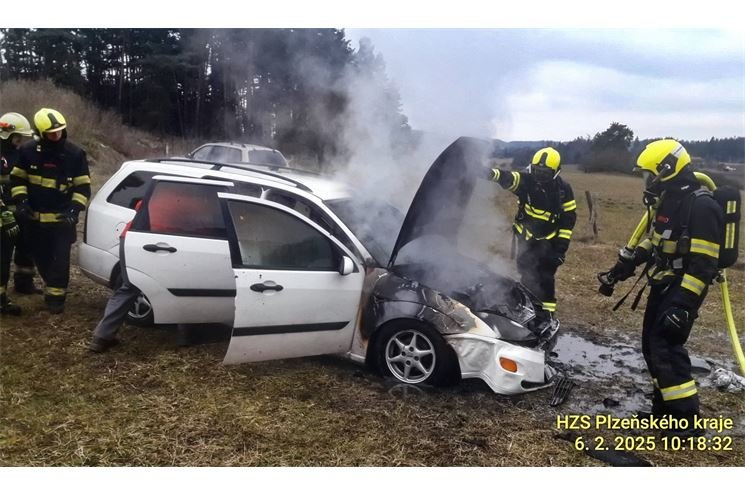 požár vozidla_Třebomyslice_0225_HZSPK (3)