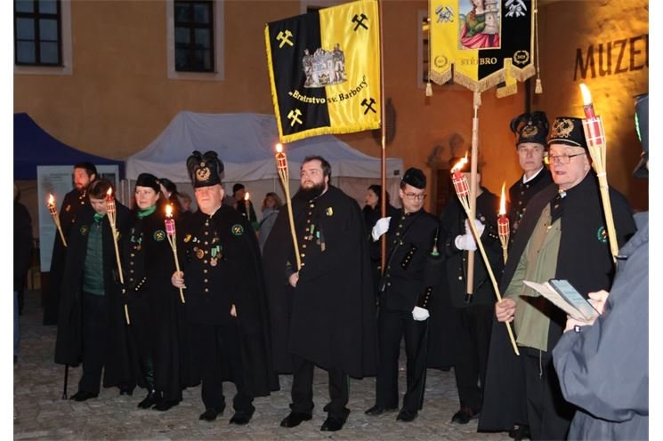 Stříbrem prošel pochod s loučemi_0225_M (4)