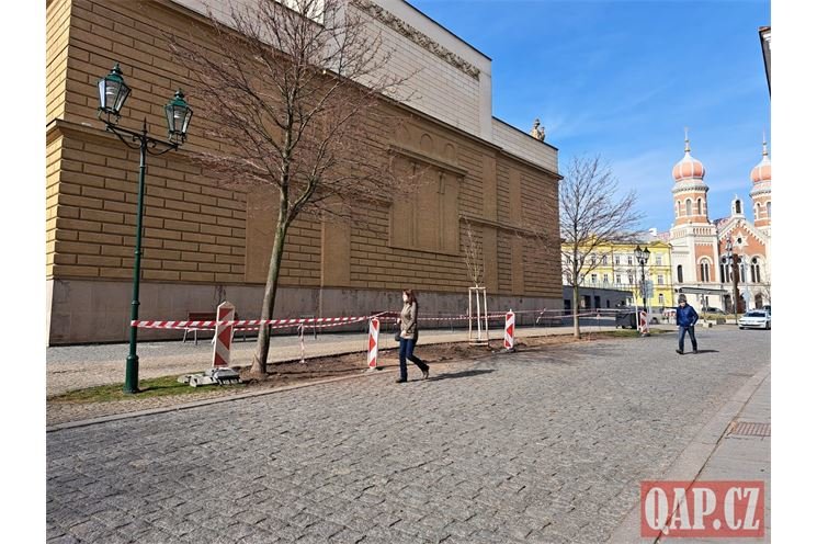 nová pěší zona pod DJKT_0325_QAP (4)